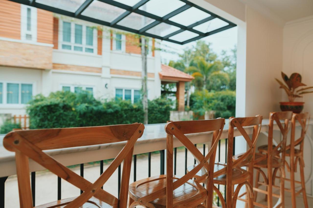 Chanita Hotel Chumphon Eksteriør bilde